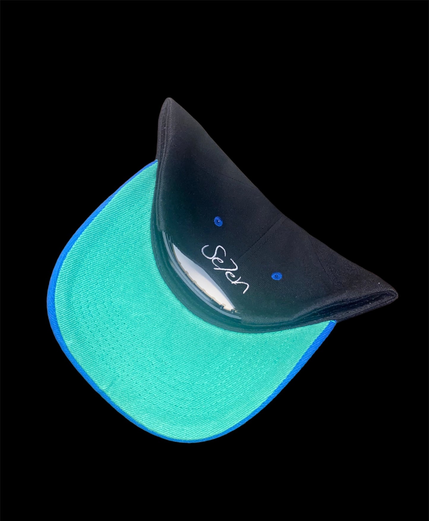 BLACK & BLUE SE7EN SNAPBACK